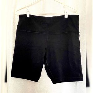 Athleta Elation 8” Short